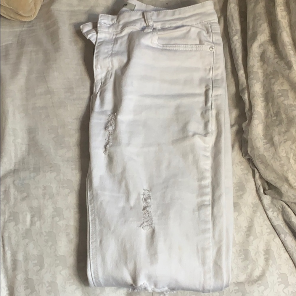 White refuge jeans